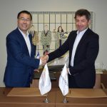 challenges-tn-signature-AfricInvest-Cathay-Innovation-Fund-Hand-shake