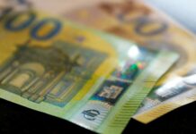 Tunisie : transferts des TRE et recettes touristiques, plus de 13,2 milliards de dinars en neuf mois (+4,7 %)