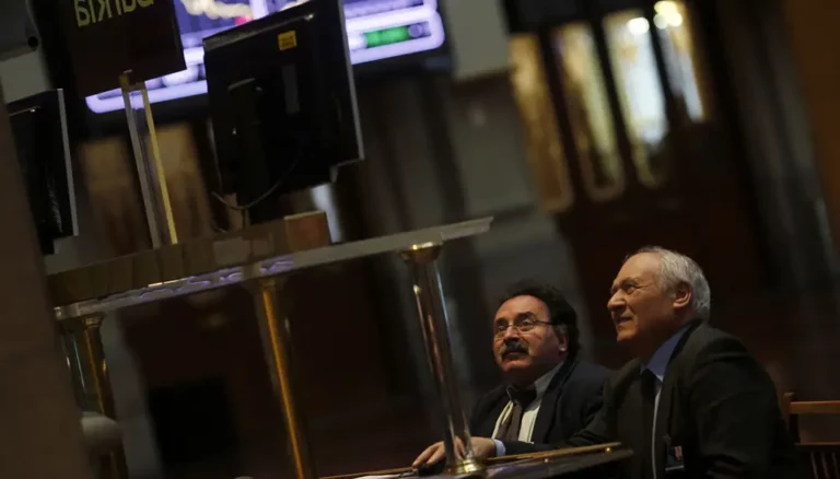 Les Bourses européennes finissent sur de faibles variations avec les résultats
