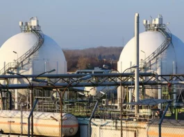 Réserves de gaz à 45 % : l’Europe court après l’hiver malgré l’accord sur Ormuz